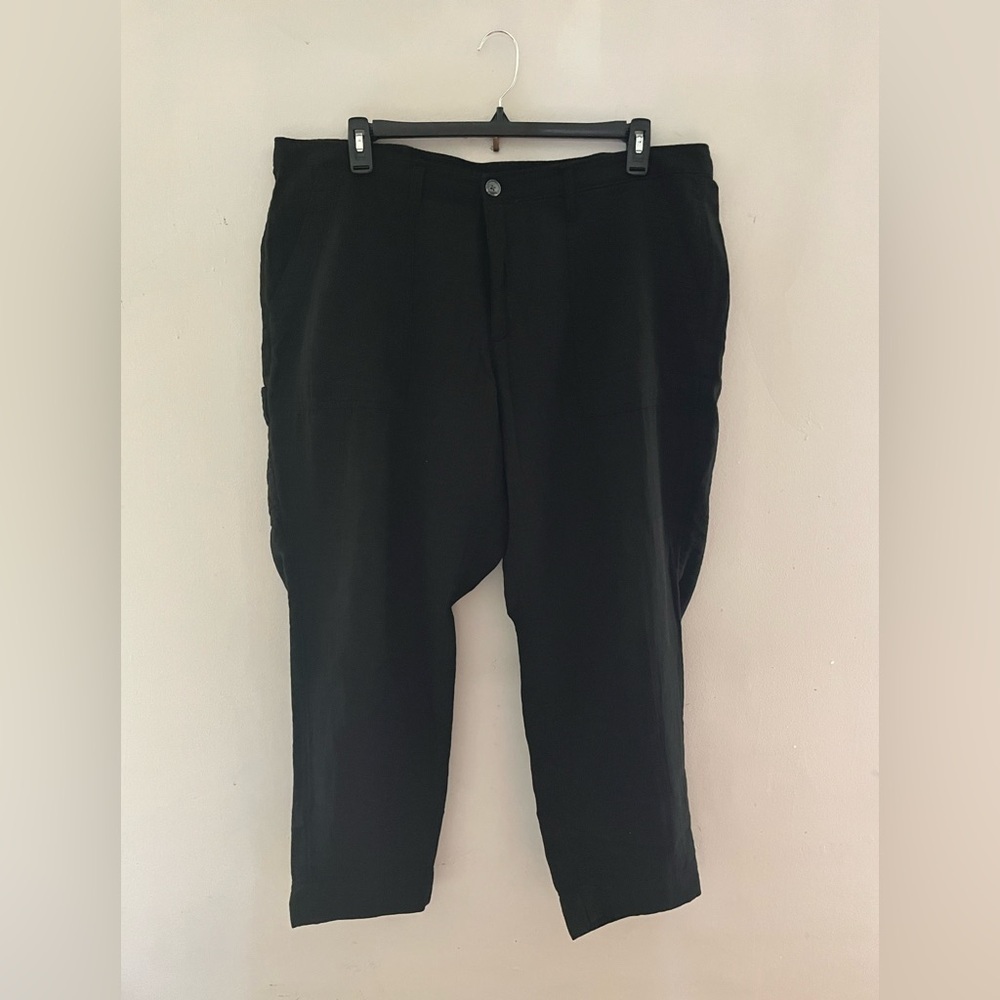 Old Navy Women's Black Capris